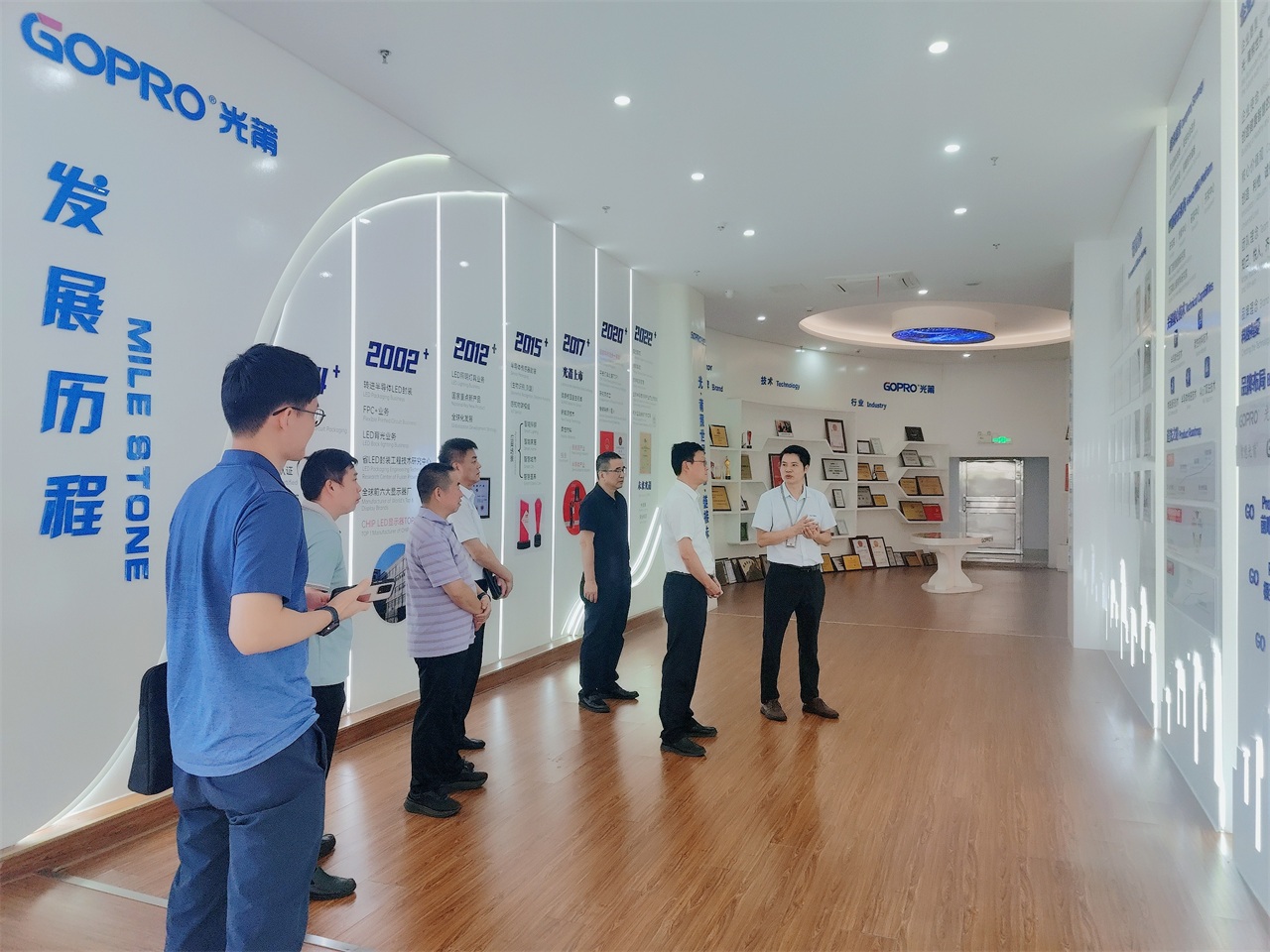 1748911743250689.jpg 1-1280.jpg